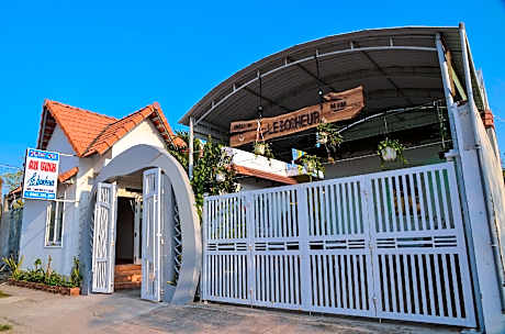 An Vinh Analog House - LE BONHEUR