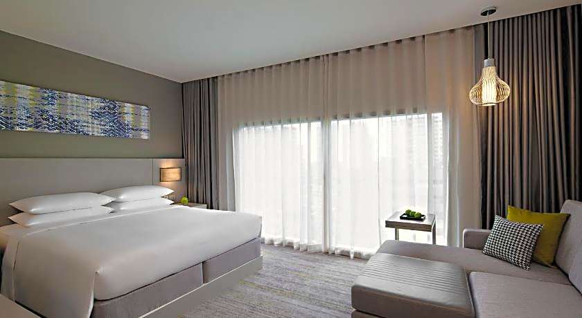 Hyatt Place Bangkok Sukhumvit 24