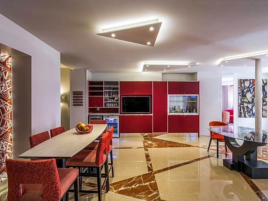 Mercure Paris Pont de Levallois Neuilly