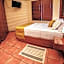 Alcazar Suites