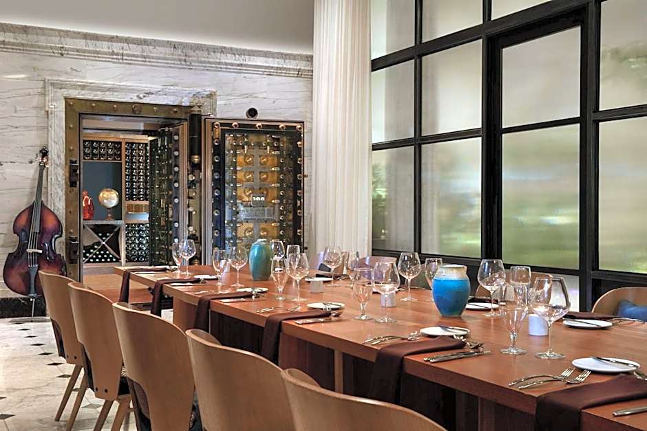 Emery Hotel, Autograph Collection by Marriott