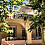 Logis Hotel Restaurant Grand Hotel de Lyon