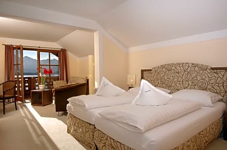 Loge Room