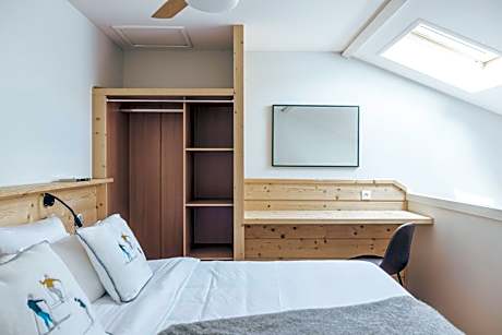 Duplex Apartment (4 Adults)