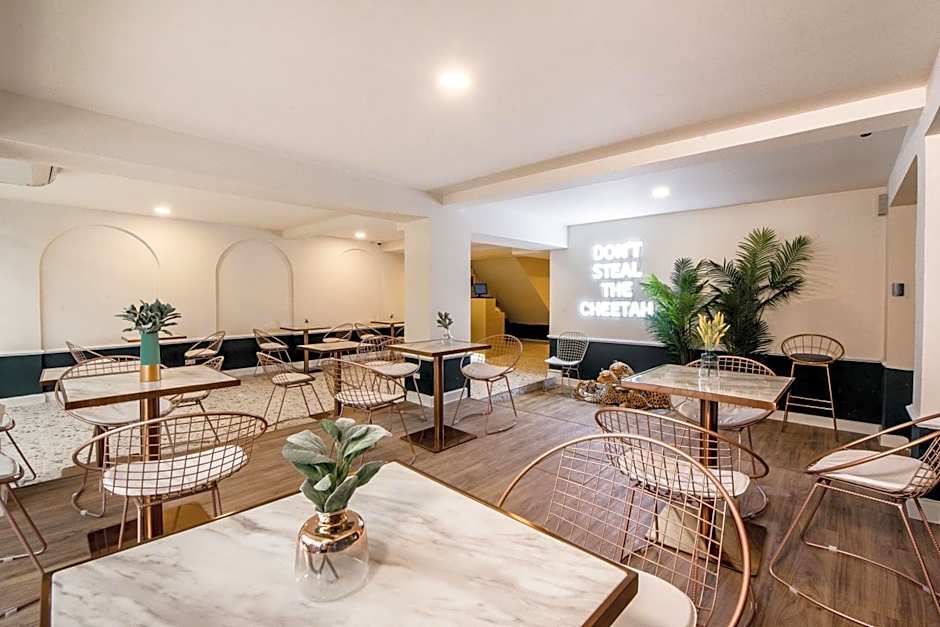Photo 1 of 45 of Theme Boutique Hotel Bangkok