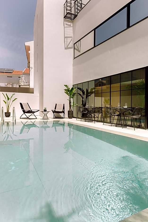 Canale Hotel & Suites