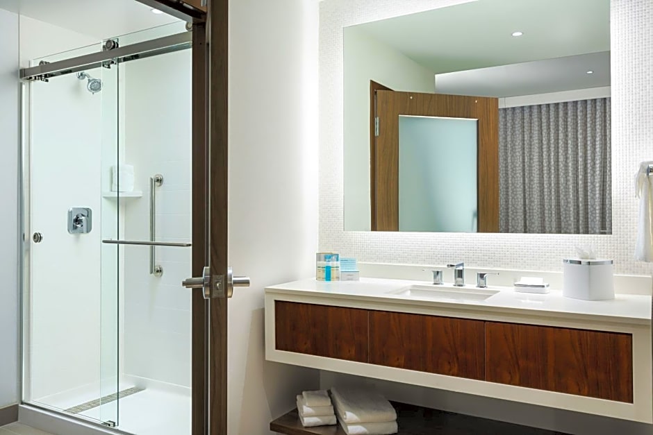 Hampton Inn & Suites Santa Monica