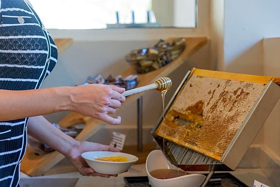 Pegasos Deluxe Beach Hotel