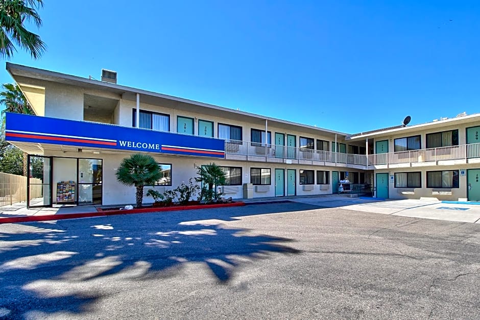 Motel 6-Nogales, AZ - Mariposa Road