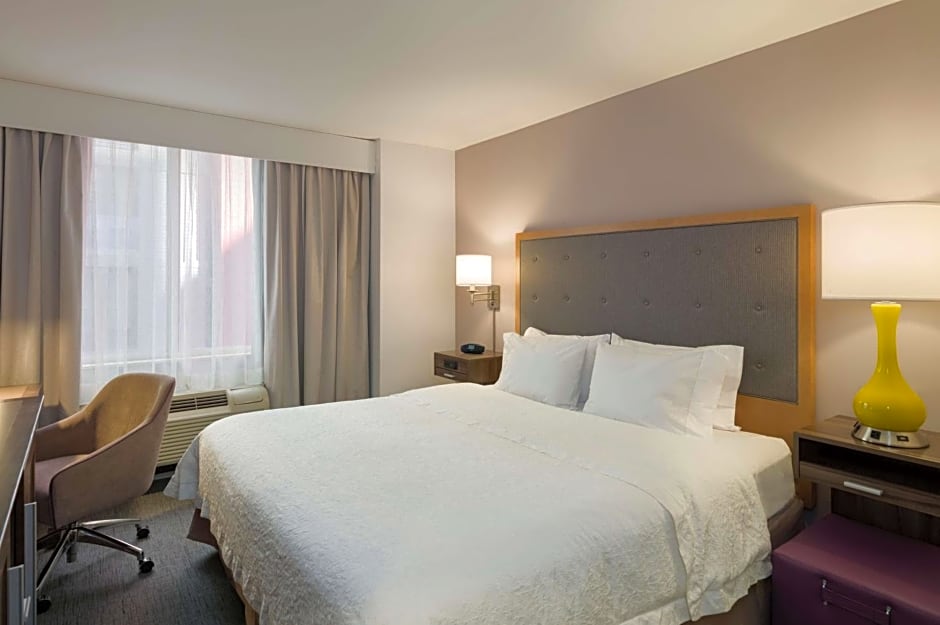 Hampton Inn By Hilton Manhattan - Times Square South - Newly Renovated