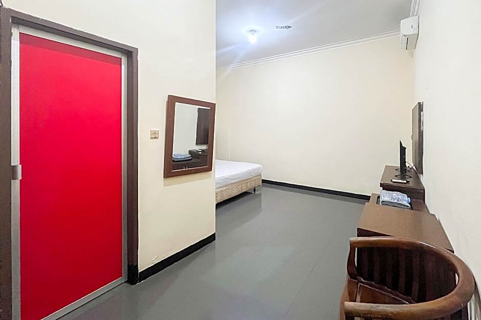 Urbanview Hotel Transit near Bandara Sultan Hasanuddin – Maros, CA