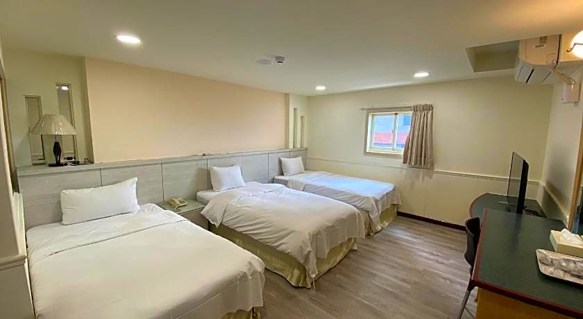 Enjoy Square Hotel