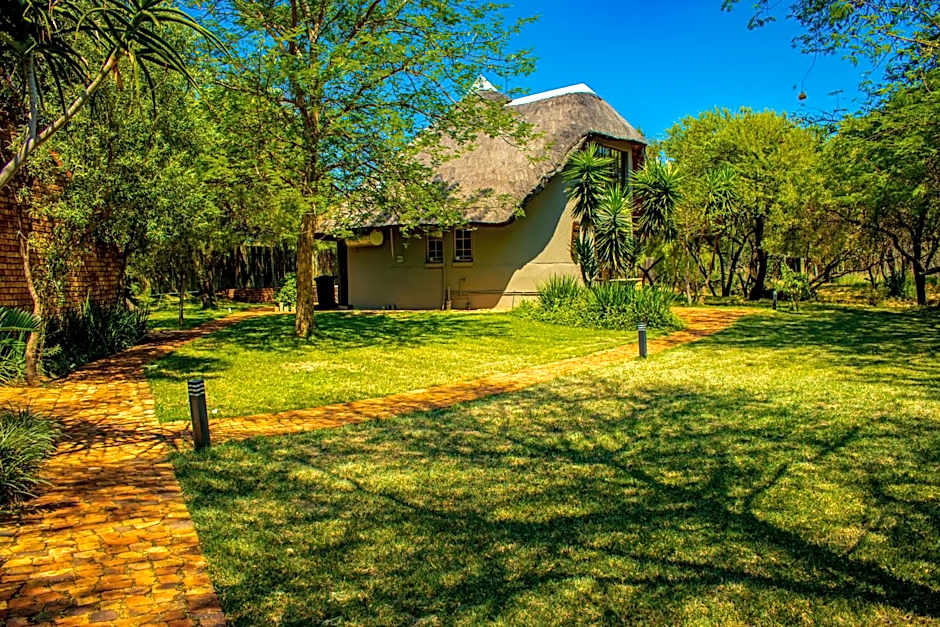 Mela Luxury Game Lodge
