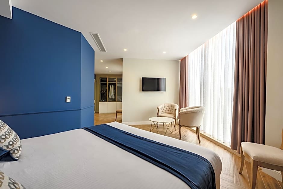 XVI Suites - Adults Only