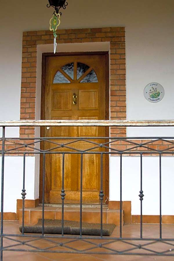 Country Club La Mesteceni