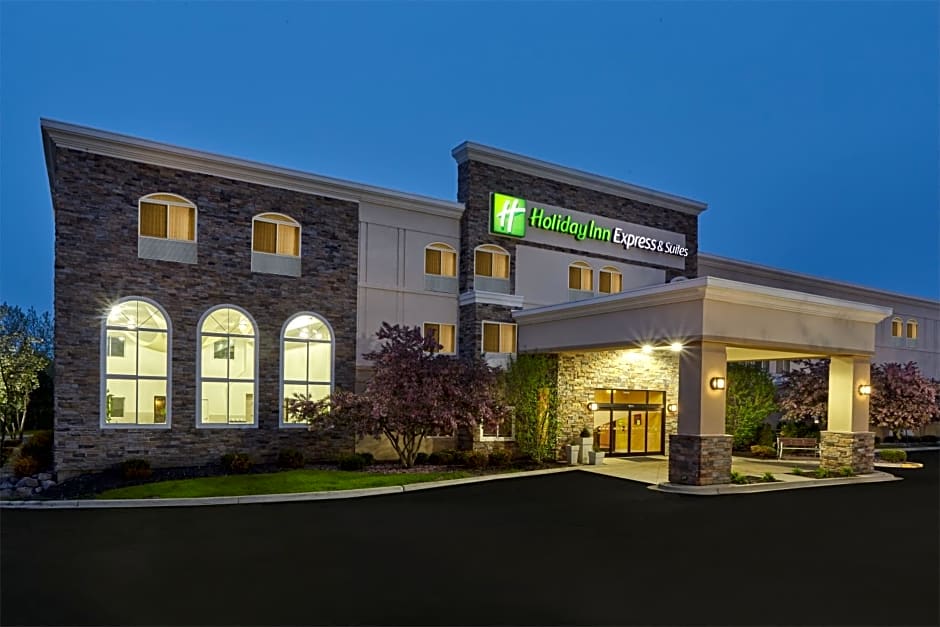 Holiday Inn Express Hotel & Suites Chicago-Libertyville By IHG