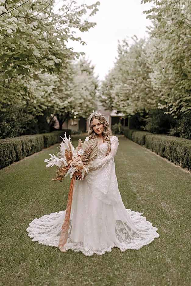 One Bedroom Cottage with Shared Pool