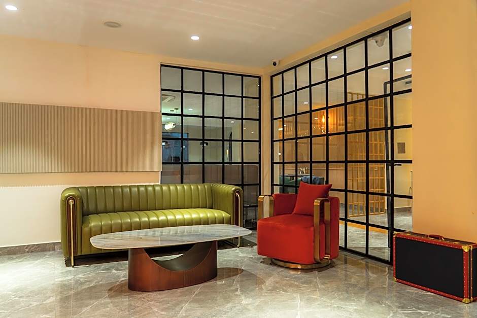 Trunk and Trolley Gachibowli