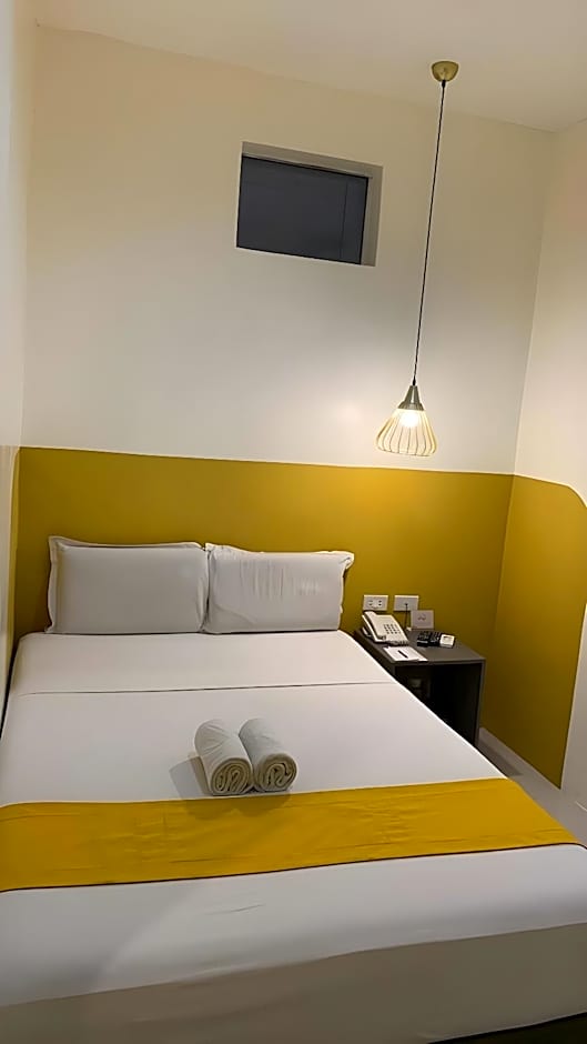 Travelbee Capitol Inn