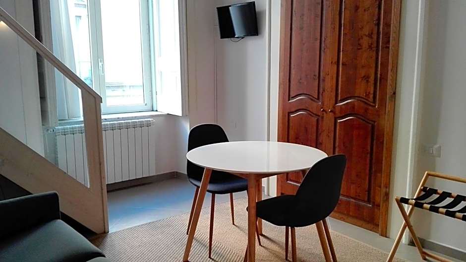 Piano Nobile by Napoliapartments