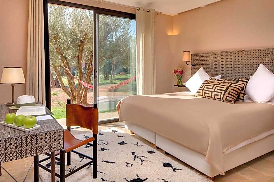 Oasis lodges