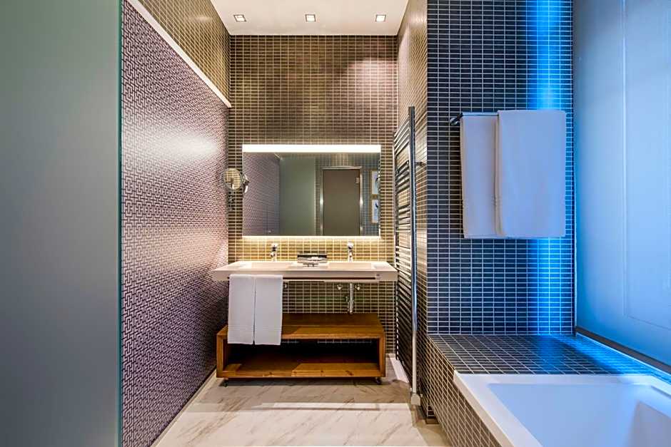 AC Hotel Palacio del Retiro Autograph Collection