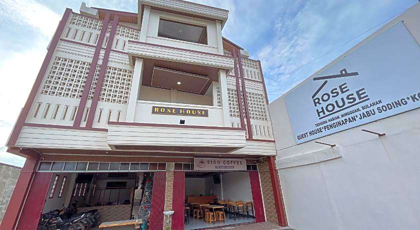 RedDoorz @ Rose House Simpang Pemda Medan Selayang