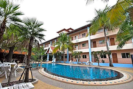 Ampan Resort & Apartment