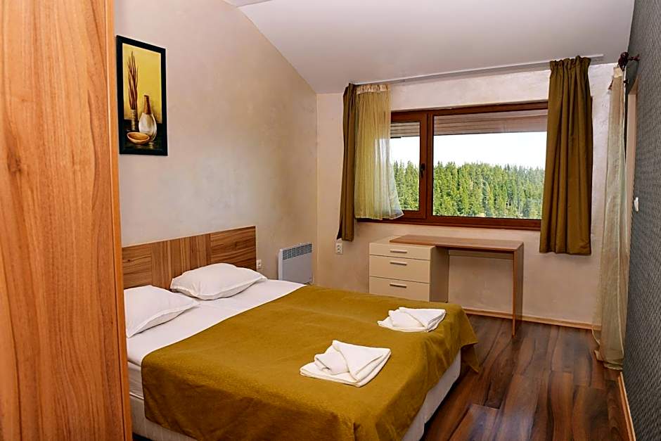Forest Nook Aparthotel