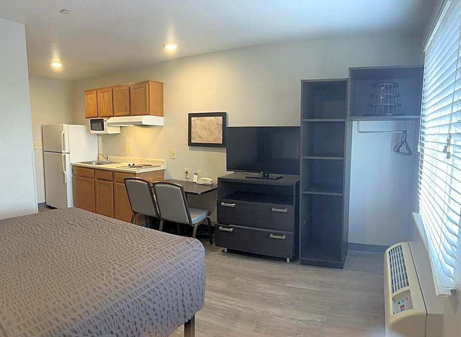 WoodSpring Suites Raleigh Apex