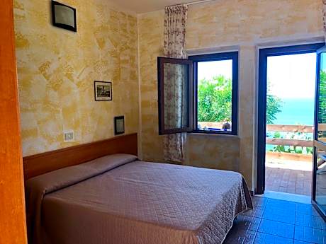 Economy Double or Twin Room