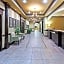 Holiday Inn Express Hotel & Suites Victoria