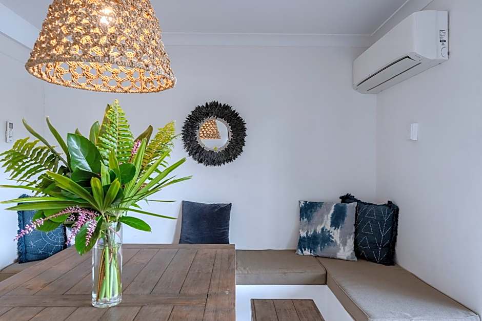 Outrigger Bay Apartments