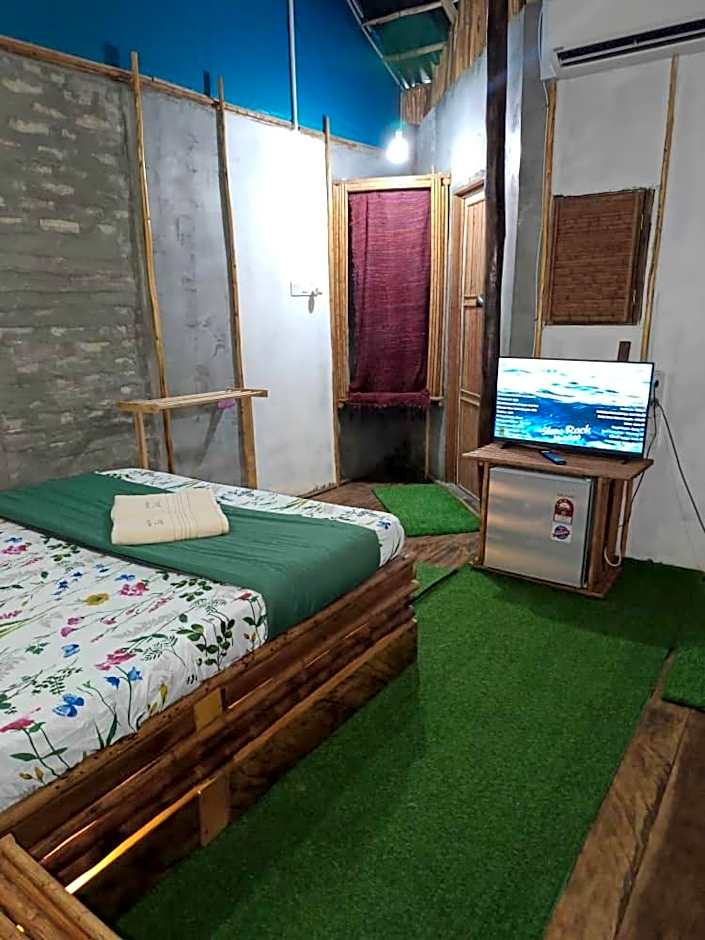 Cahaya Wooden Studio