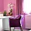 MOMENTS Boutique Hotel