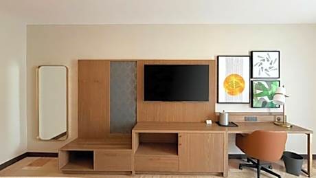Standard Queen Room with Two Queen Beds, Balcony and City View - Top Floor
