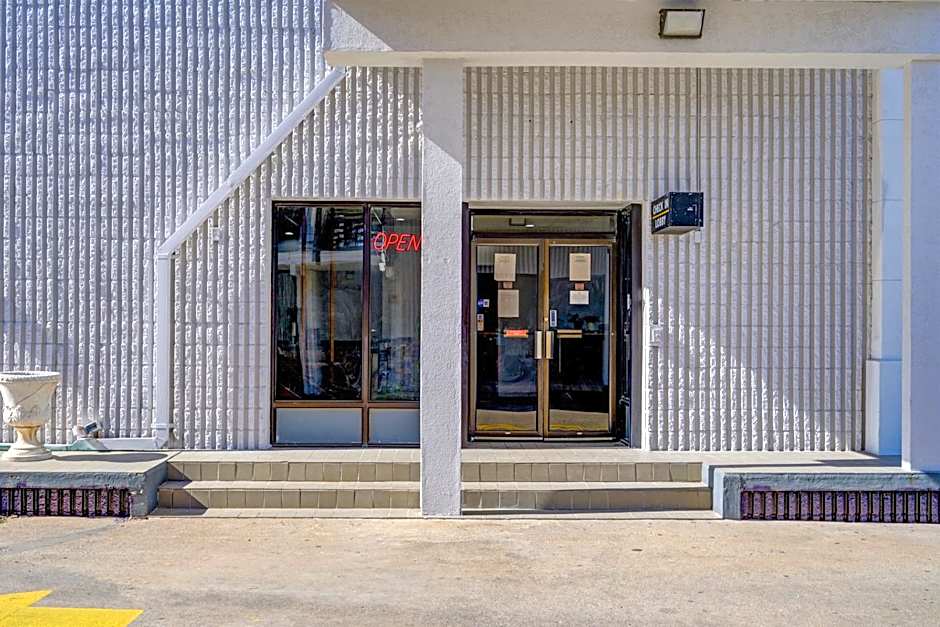 Capital O Travelers Inn Lawton Fort Sill