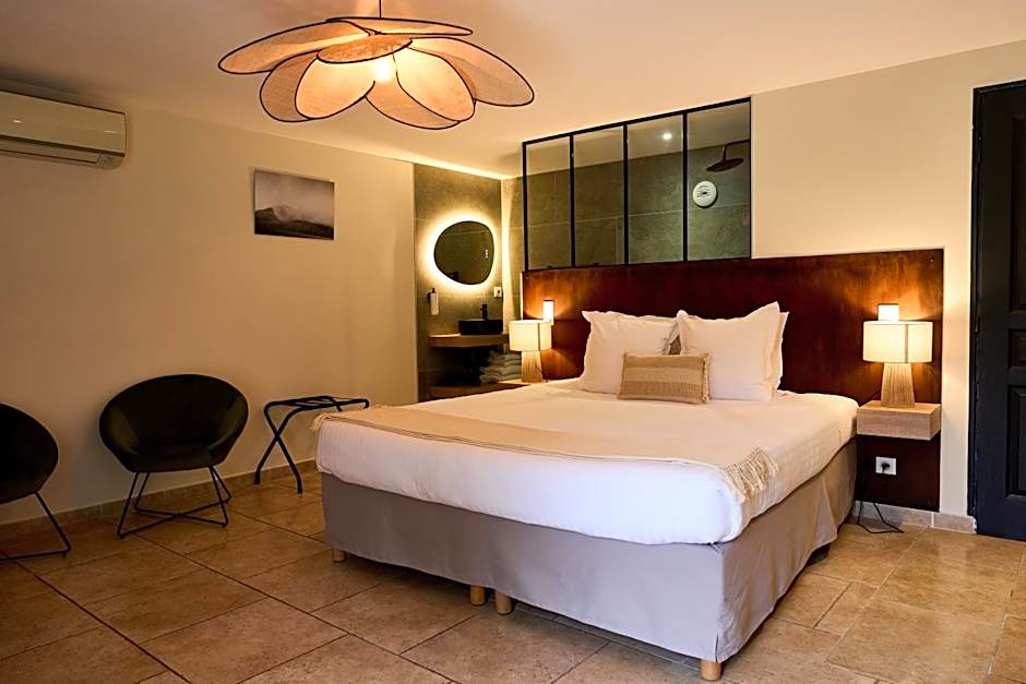 Photo 1 of 9 of Double Room
