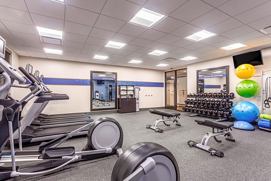 Hampton Inn & Suites Kittery
