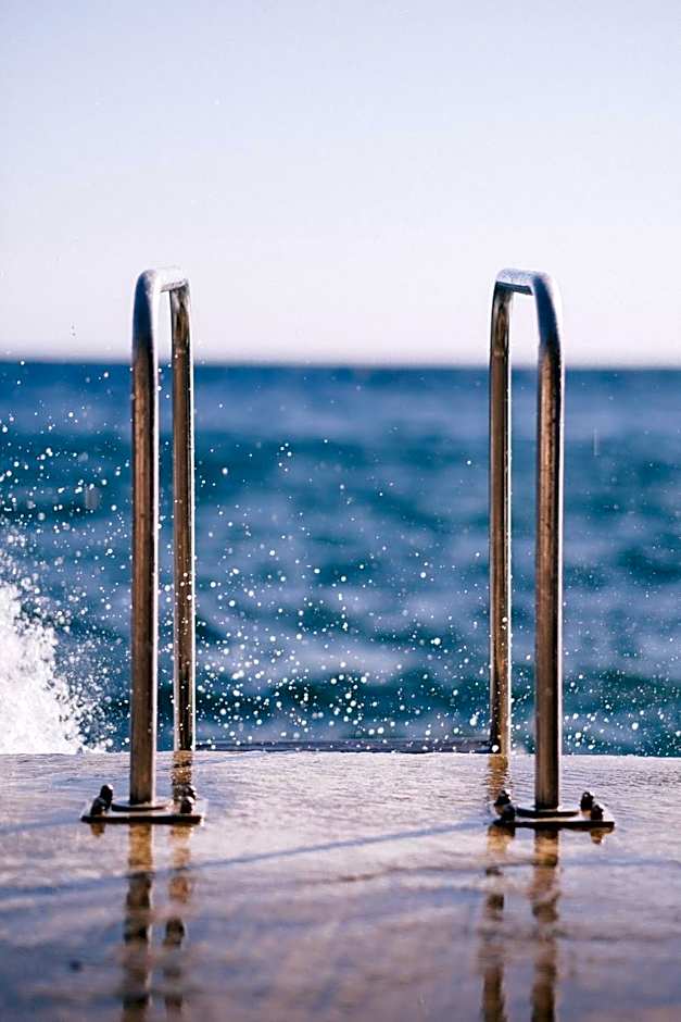 Hôtel Le Provençal - Rénové en 2025 - Bord de Mer