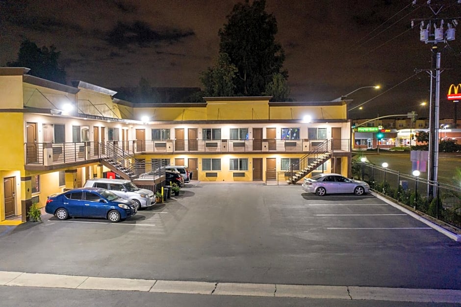 Starlight Inn South El Monte