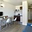 Comfort Aparthotel Versailles, St Cyr l'Ecole