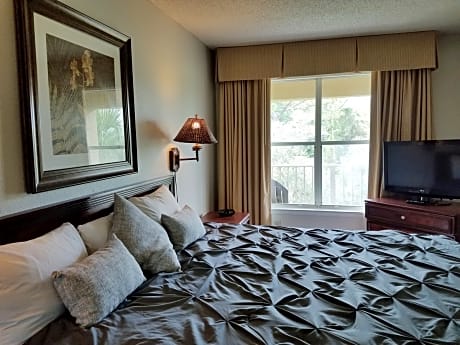One Bedroom Deluxe Suites