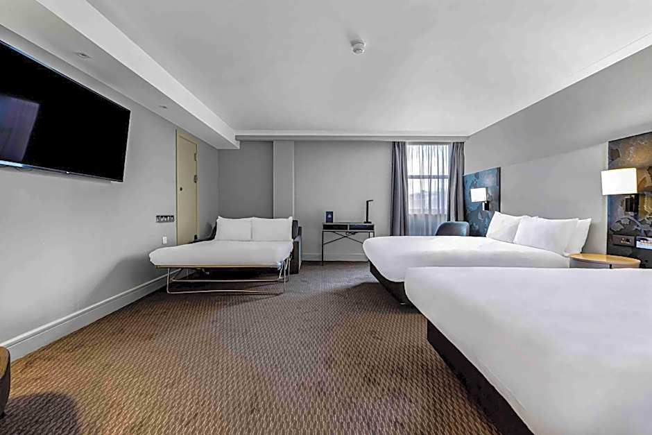 DoubleTree by Hilton London Kensington