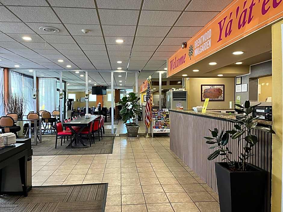 Brentwood Inn & Garden