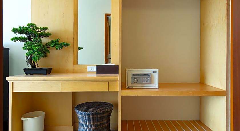 Kanchanaburi City Hotel