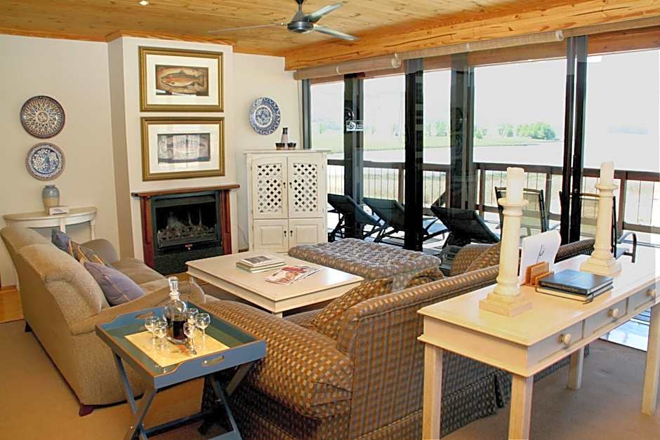 Sani Valley Nature Lodges