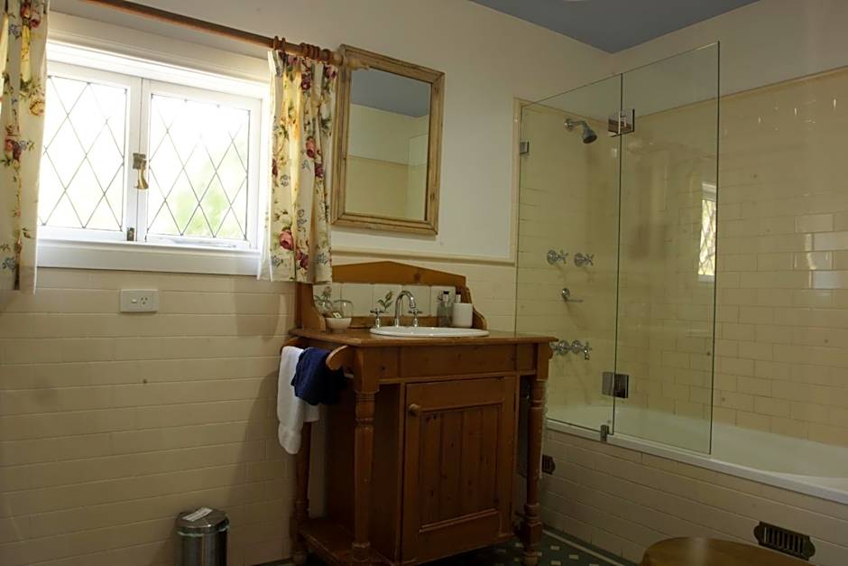 The Carriages Boutique Hotel and Vineyard