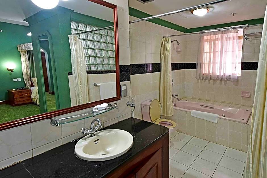 Grand Imperial Hotel