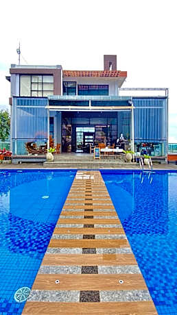 De Pointé Resort & Resto